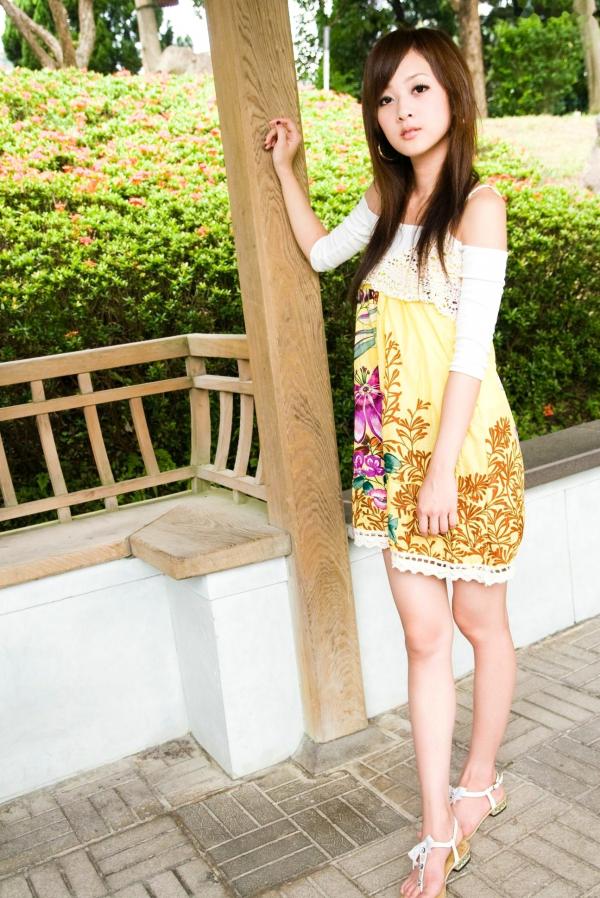   台湾正妹Mikako张凯洁，至善园与原住民公园户外清新自然写真，甜美少女气质尽显第14张图片