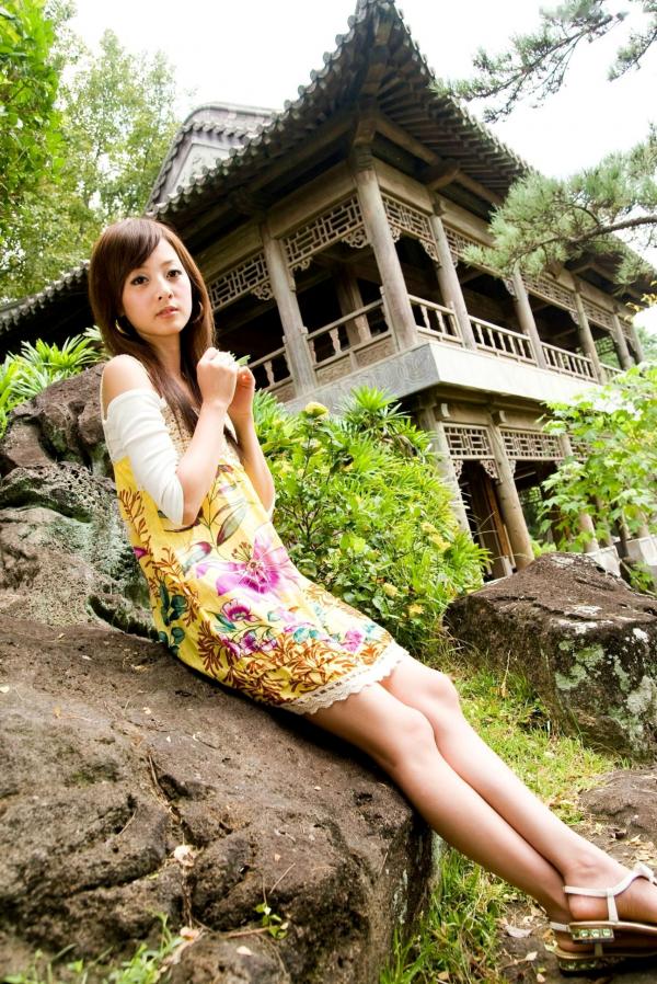    台湾正妹Mikako张凯洁，至善园与原住民公园户外清新自然写真，甜美少女气质尽显第17张图片