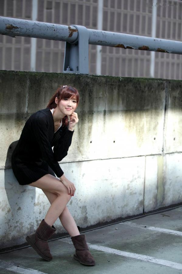    台湾正妹Kila晶晶/金允乔街拍系列，清新甜美治愈系风格，老城背景下的自然随性和美私房照片第9张图片