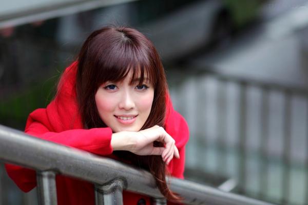    台湾正妹Kila晶晶/金允乔街拍系列，清新甜美治愈系风格，老城背景下的自然随性和美私房照片第28张图片