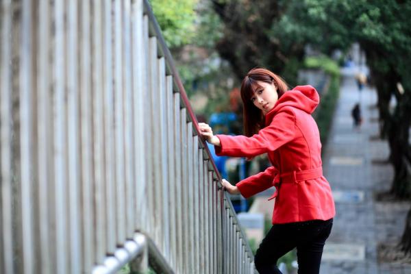    台湾正妹Kila晶晶/金允乔街拍系列，清新甜美治愈系风格，老城背景下的自然随性和美私房照片第37张图片