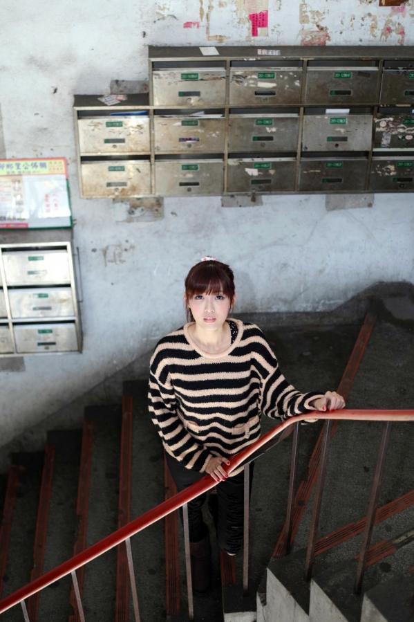    台湾正妹Kila晶晶/金允乔街拍系列，清新甜美治愈系风格，老城背景下的自然随性和美私房照片第66张图片