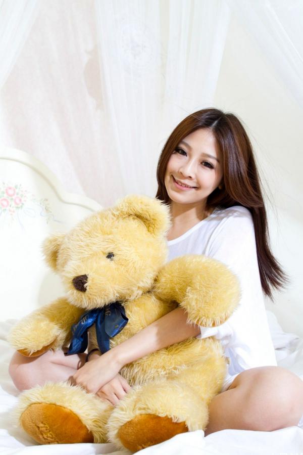    台湾正妹林小鹿Daisy清新治愈系家居写真合集，展现修长美腿与邻家女神气质第81张图片