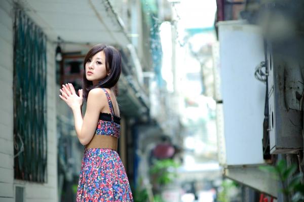    台湾正妹张允霏/张凯洁《东区街拍》潮流时尚写真，元气少女甜美穿搭都市街拍集第27张图片