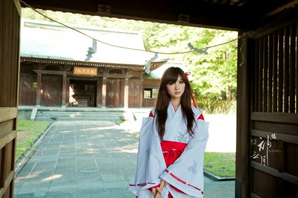    台湾正妹杨宜轩/Patty小猪《伪.神无月巫女》古风cosplay写真集，清纯气质完美还原日式巫女之美，古建筑背景展现冷艳灵动美感第11张图片
