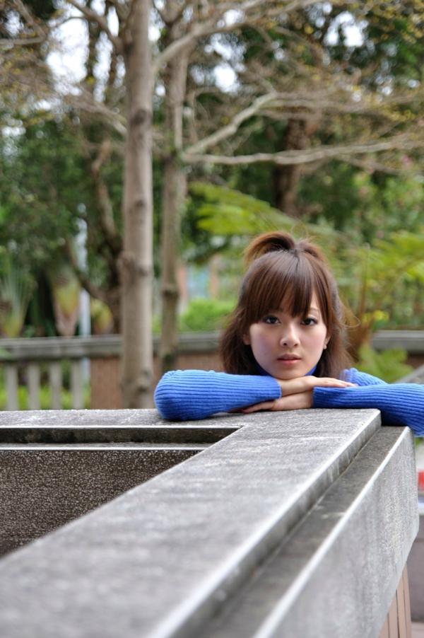    台湾正妹张允霏/果子MM《台大外拍》第5部，校园清新风，碎花裙单车少女高清写真集第50张图片