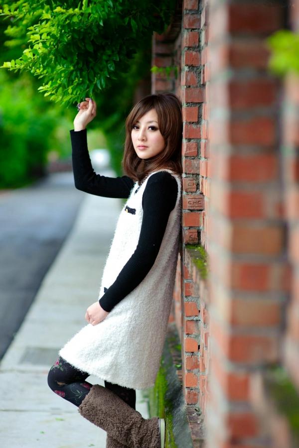    台湾正妹果子Mikako淡水外拍写真，清新甜美冬季穿搭尽显治愈系少女质感第2张图片