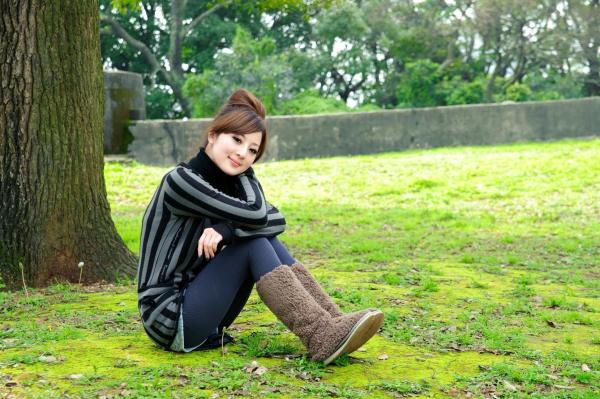    台湾正妹果子Mikako淡水外拍写真，清新甜美冬季穿搭尽显治愈系少女质感第56张图片