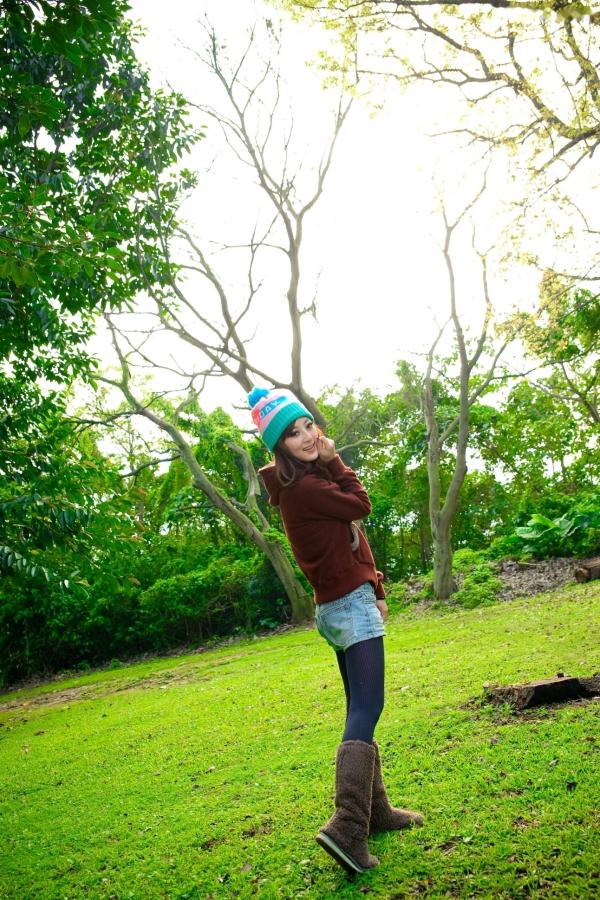    台湾正妹果子Mikako淡水外拍写真，清新甜美冬季穿搭尽显治愈系少女质感第92张图片