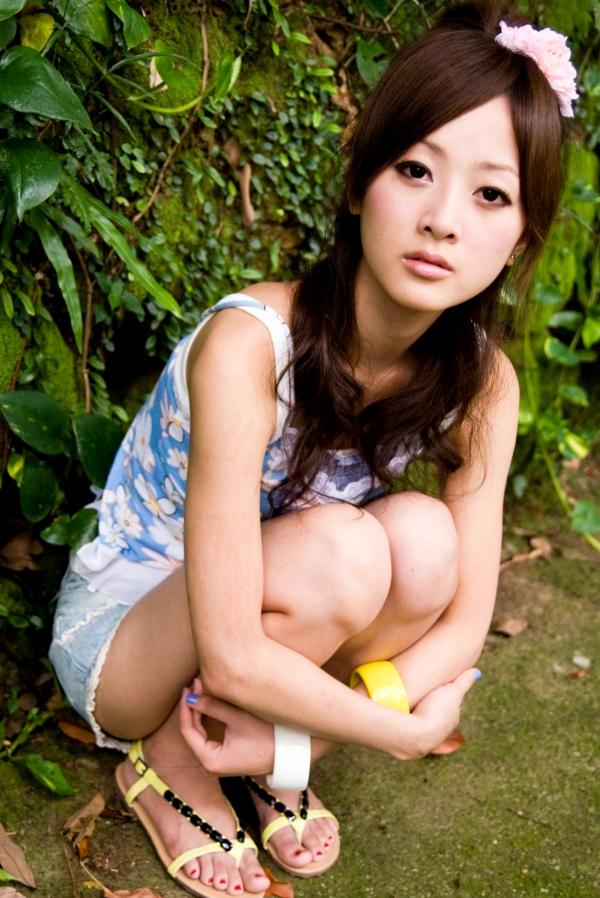    台湾正妹张凯洁/张允霏《士林官邸》清新户外外拍，自然园林间邻家女孩甜美时刻，高清人物写真摄影第41张图片