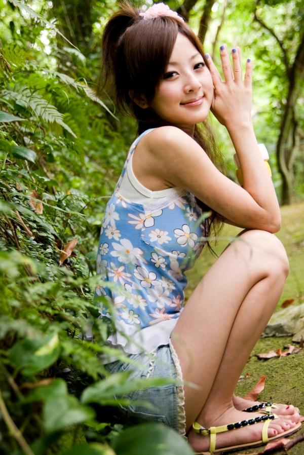    台湾正妹张凯洁/张允霏《士林官邸》清新户外外拍，自然园林间邻家女孩甜美时刻，高清人物写真摄影第48张图片