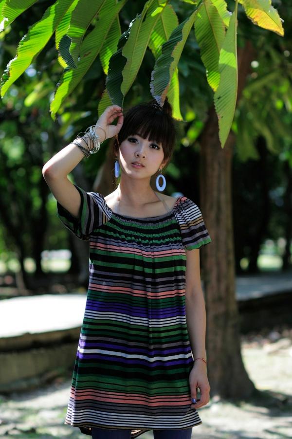    台湾正妹张凯洁（果子MM）士林官邸清新户外写真，展现灵动甜美少女范儿，高清图片集第12张图片