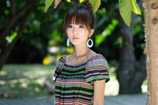    台湾正妹张凯洁（果子MM）士林官邸清新户外写真，展现灵动甜美少女范儿，高清图片集第16张图片