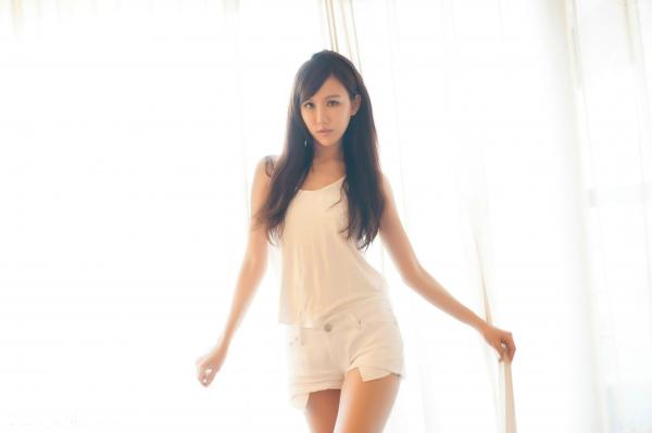    台湾正妹林瑞瑜Sara私房写真，冷艳湿身诱惑与清新家居美腿合集第16张图片