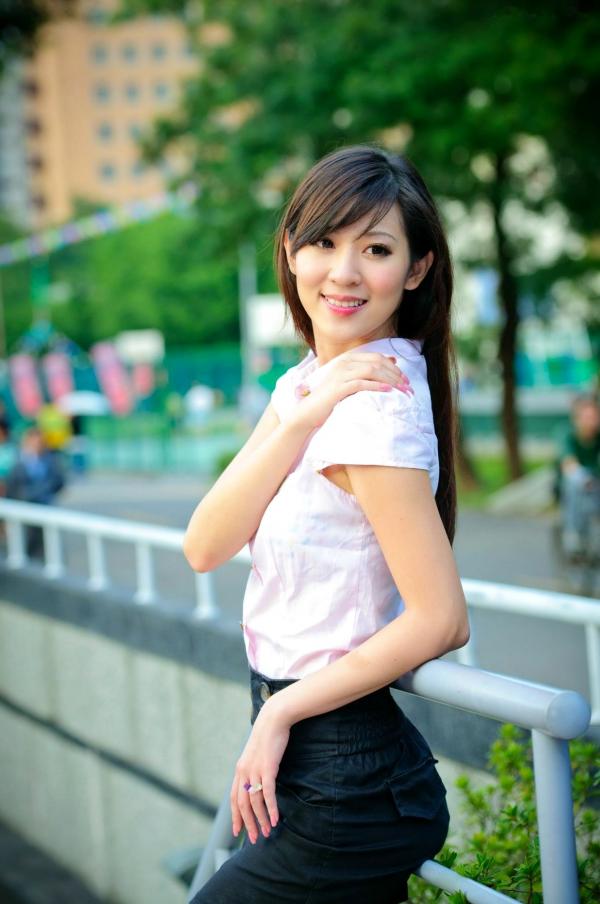    台湾女神韩雨洁Gennie清新唯美户外写真，甜美邻家风，治愈系生活外拍高清套图第13张图片