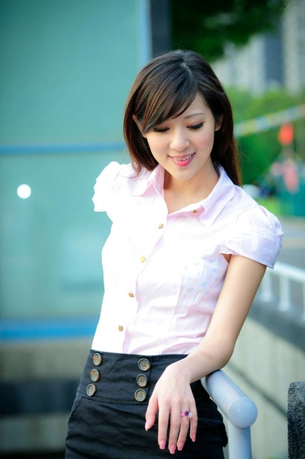    台湾女神韩雨洁Gennie清新唯美户外写真，甜美邻家风，治愈系生活外拍高清套图第14张图片