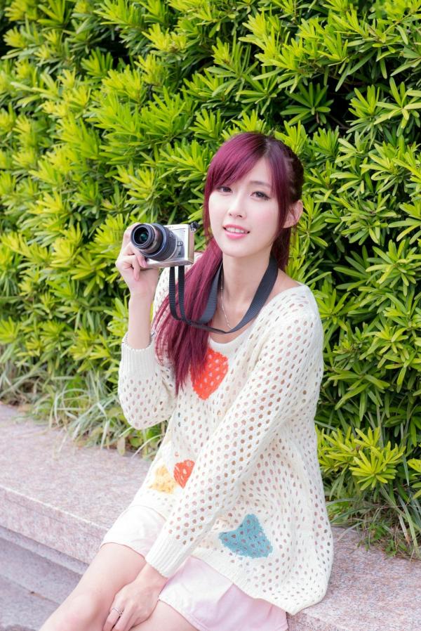    台湾正妹_台湾气质女神Kila晶晶/金允乔《美女摄影师》清新治愈系户外私房写真，少女感十足的旅拍漫时光第48张图片