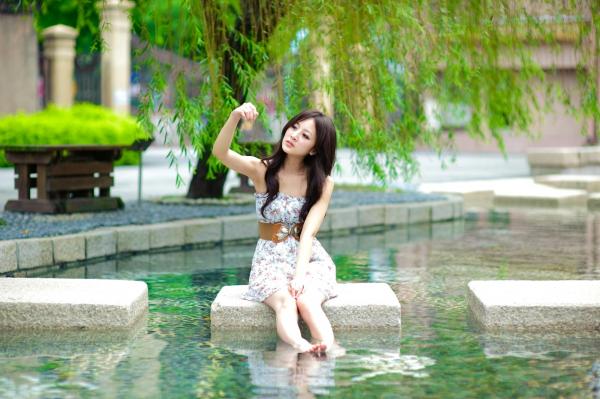    台湾正妹果子MM张允霏《水博馆》外拍集，清新治愈系邻家女孩户外写真第18张图片