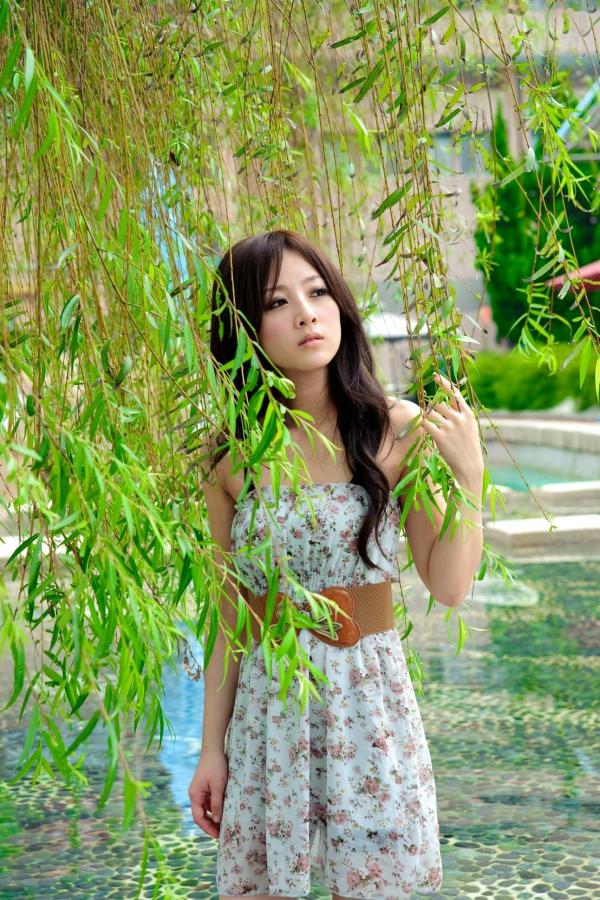    台湾正妹果子MM张允霏《水博馆》外拍集，清新治愈系邻家女孩户外写真第22张图片