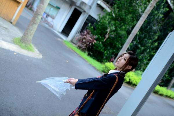    台湾正妹廖挺伶Kila晶晶极品学妹主题写真，清纯学院风校园制服户外街拍女神第21张图片