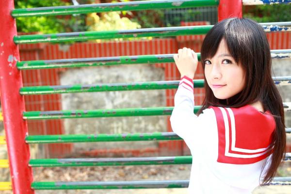    台湾正妹虞成敬清新校园风外拍写真，甜美校服穿搭，尽显治愈气息的邻家萌系美少女合集第15张图片