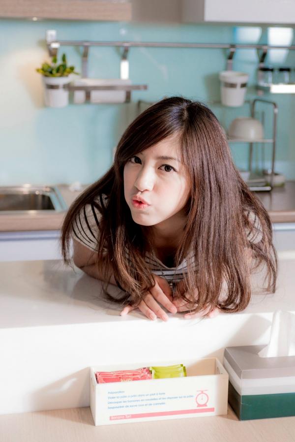    台湾正妹辜莞允、邱慧雯《极品台湾姐妹花》清新家居私房写真集，元气甜美邻家女孩日常摄影第58张图片
