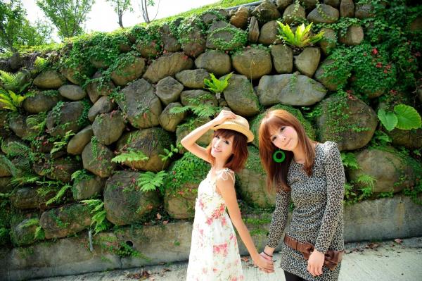    台湾正妹果子、小品、兔兔《天空之城x旧泰安车站》第II部，户外清新铁道风情写真，青春元气少女街拍合集第16张图片
