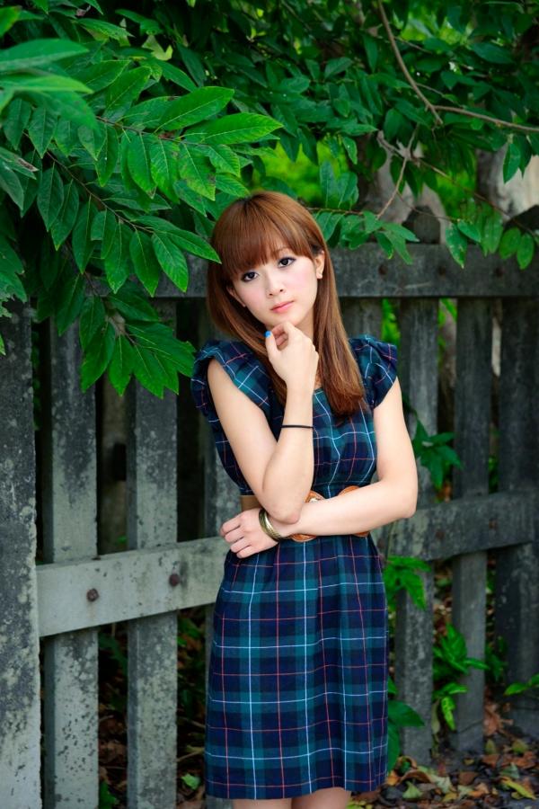    台湾正妹果子、小品、兔兔《天空之城x旧泰安车站》第II部，户外清新铁道风情写真，青春元气少女街拍合集第36张图片