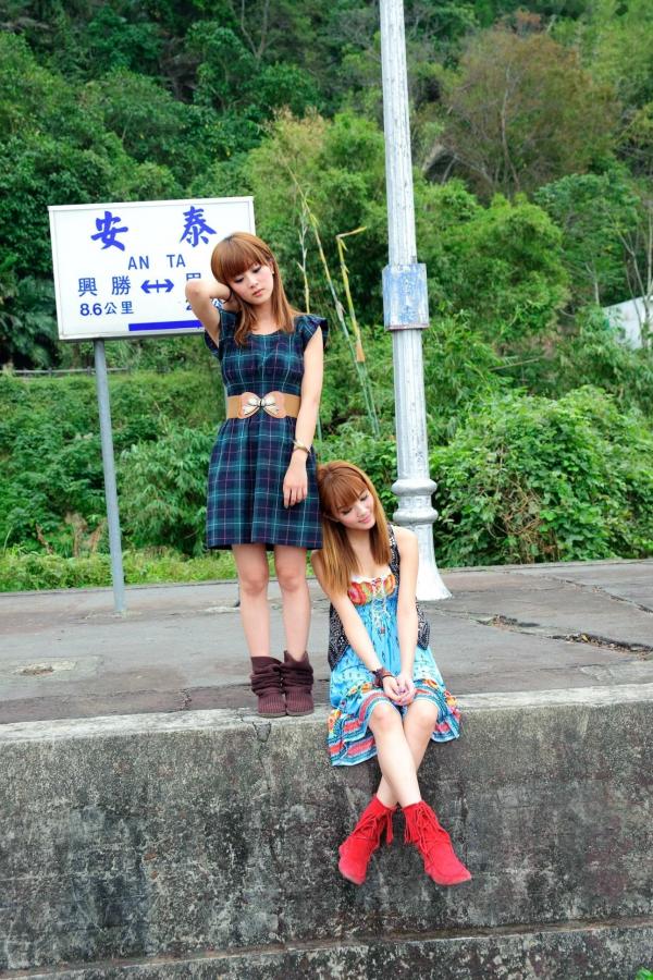    台湾正妹果子、小品、兔兔《天空之城x旧泰安车站》第II部，户外清新铁道风情写真，青春元气少女街拍合集第51张图片