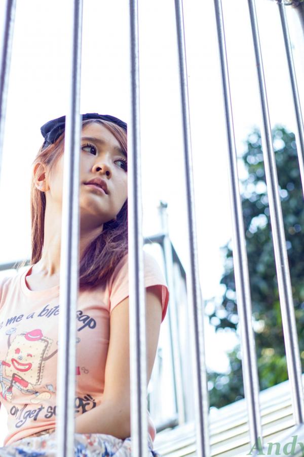    台湾正妹郭燕陵圈圈《校园时光》清新户外写真，邻家甜美气质少女，治愈系纯美校园风美图分享第29张图片