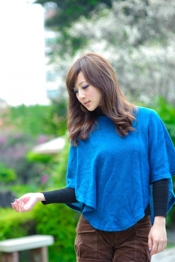    台湾正妹Mikako果子MM双溪公园清新私房写照，冬日针织衫演绎邻家女孩自然纯美魅力第28张图片