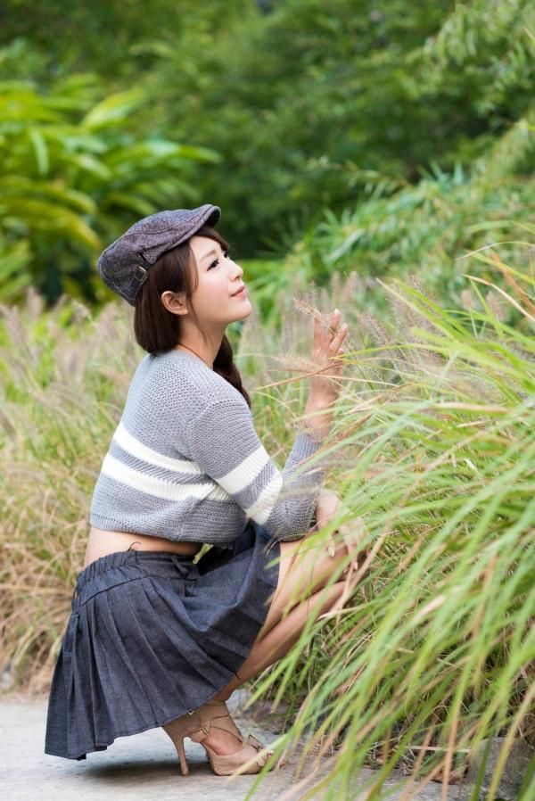    台湾女神MISO《秋之风》户外写真，清新甜美气质自然风情，精致面容演绎秋日治愈系美学第1张图片
