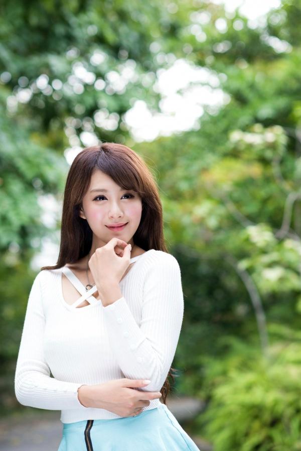    台湾女神MISO《秋之风》户外写真，清新甜美气质自然风情，精致面容演绎秋日治愈系美学第29张图片