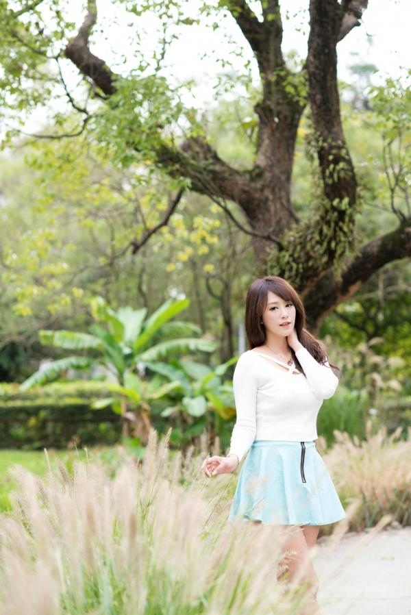    台湾女神MISO《秋之风》户外写真，清新甜美气质自然风情，精致面容演绎秋日治愈系美学第31张图片