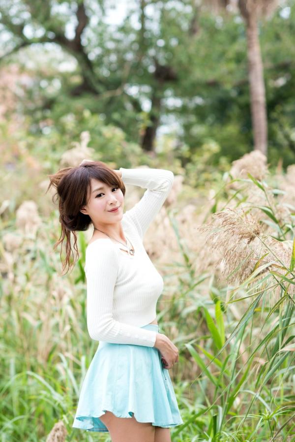    台湾女神MISO《秋之风》户外写真，清新甜美气质自然风情，精致面容演绎秋日治愈系美学第35张图片