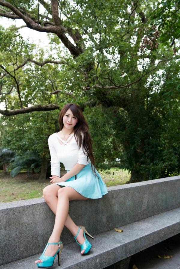    台湾女神MISO《秋之风》户外写真，清新甜美气质自然风情，精致面容演绎秋日治愈系美学第45张图片