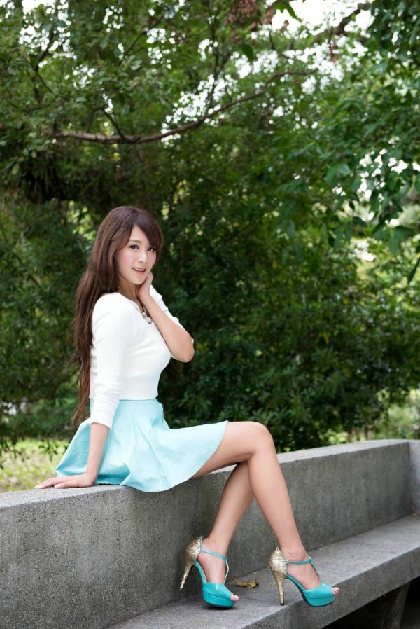    台湾女神MISO《秋之风》户外写真，清新甜美气质自然风情，精致面容演绎秋日治愈系美学第47张图片
