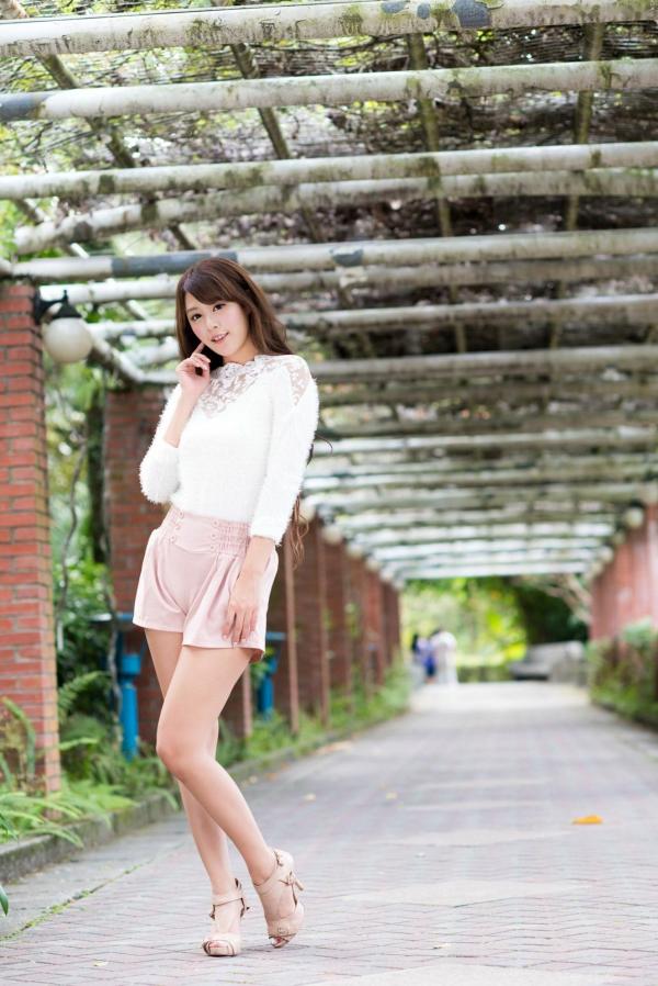    台湾女神MISO《秋之风》户外写真，清新甜美气质自然风情，精致面容演绎秋日治愈系美学第53张图片