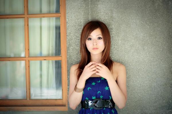    台湾正妹果子MM/张凯洁《华山文创园》清新街拍写真，户外文艺气质邻家女神私房合集第23张图片