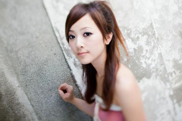    台湾正妹果子MM/张凯洁《华山文创园》清新街拍写真，户外文艺气质邻家女神私房合集第77张图片