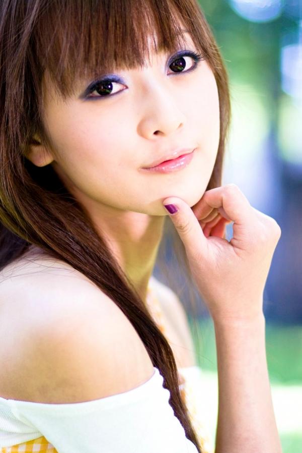    台湾正妹张允霏果子MM台大校园户外写真，清纯甜美系女神元气街拍休闲时光第25张图片