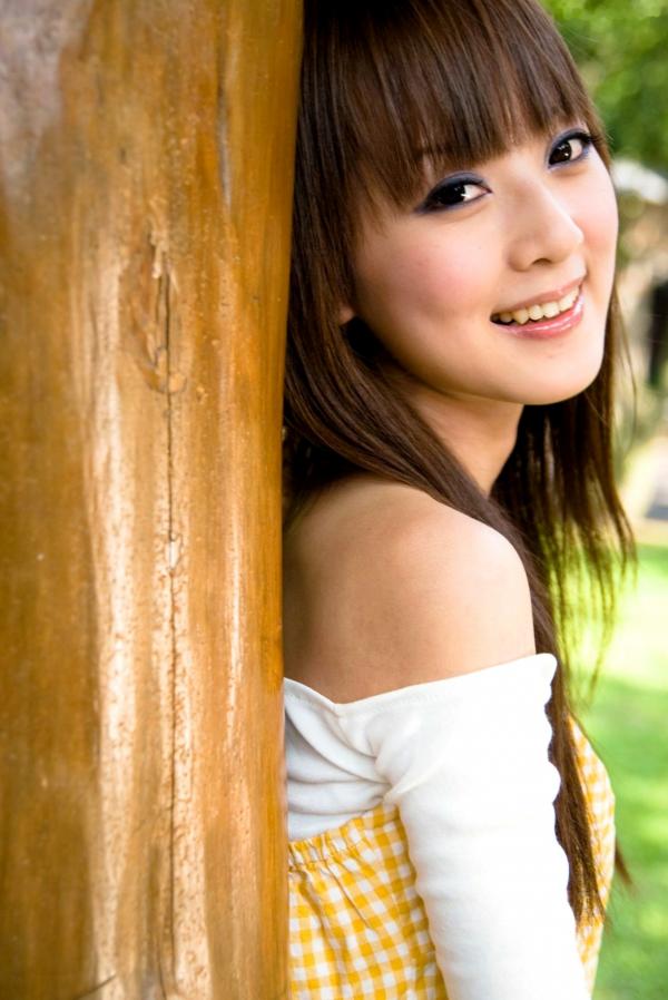    台湾正妹张允霏果子MM台大校园户外写真，清纯甜美系女神元气街拍休闲时光第48张图片
