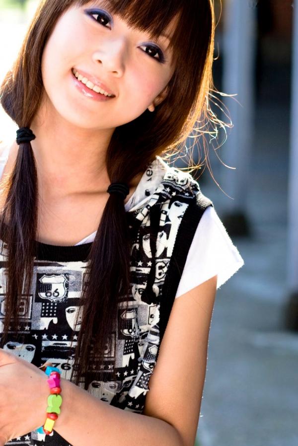    台湾正妹张允霏果子MM台大校园户外写真，清纯甜美系女神元气街拍休闲时光第57张图片