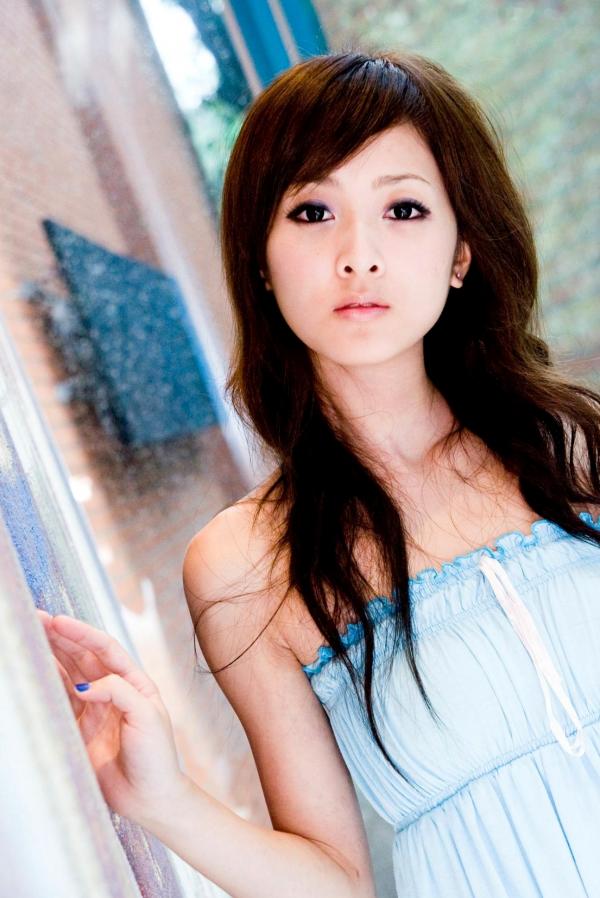    台湾正妹张允霏果子MM台大校园户外写真，清纯甜美系女神元气街拍休闲时光第117张图片