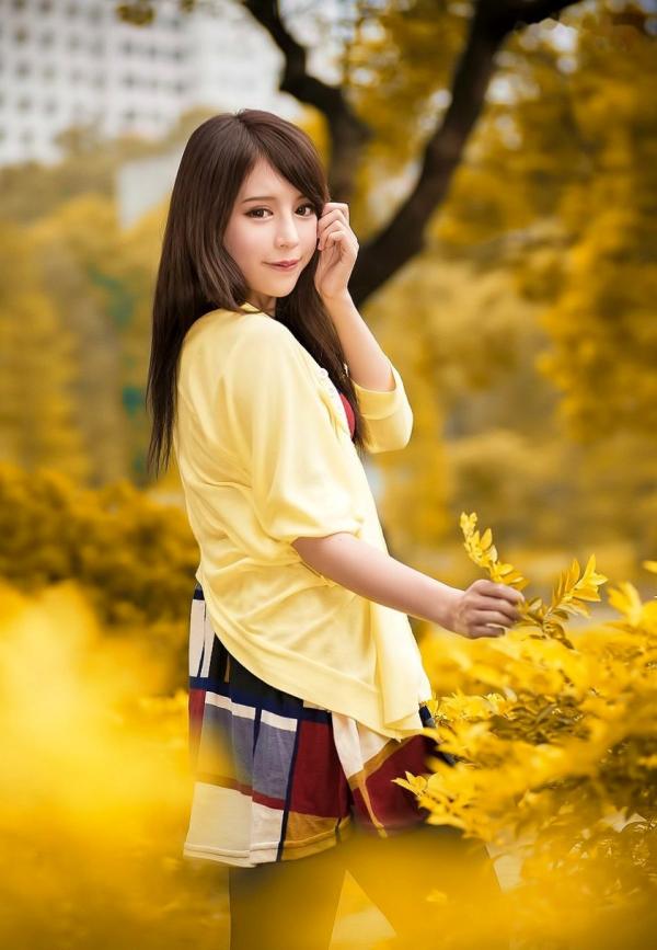    台湾正妹张齐郡JULIE《踏青》户外清纯甜美写真，清新治愈系街拍女神第94张图片