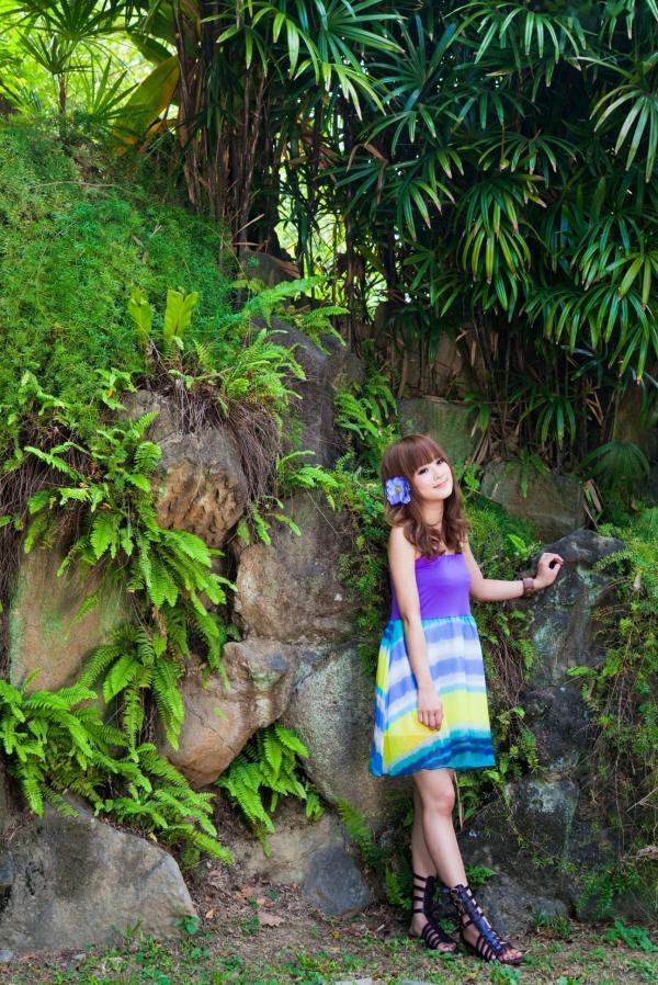    台湾正妹Mikako果子MM写真集，双溪公园士林官邸优雅外拍，百变气质女神甜美时尚私房照第2张图片