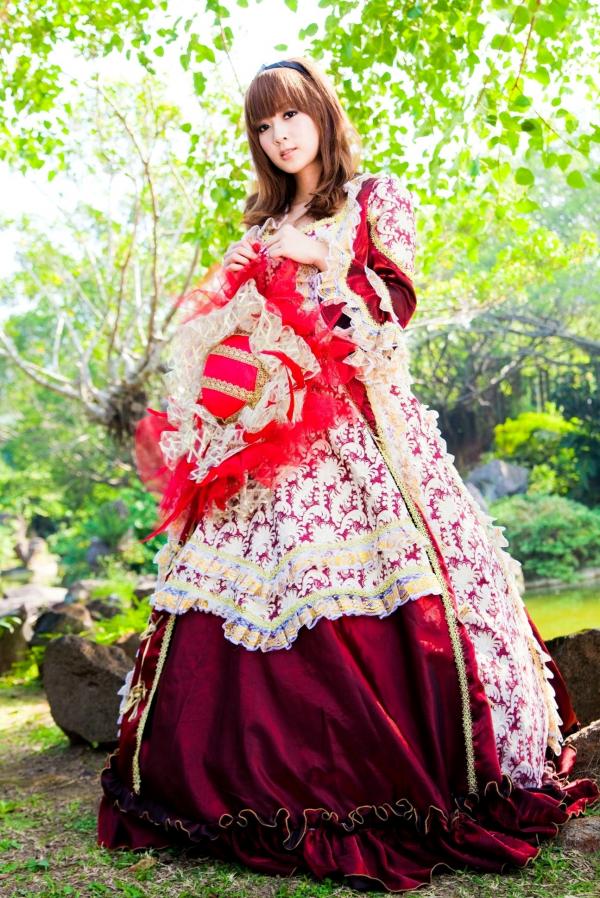    台湾正妹Mikako果子MM写真集，双溪公园士林官邸优雅外拍，百变气质女神甜美时尚私房照第12张图片