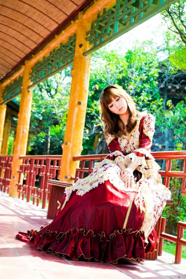    台湾正妹Mikako果子MM写真集，双溪公园士林官邸优雅外拍，百变气质女神甜美时尚私房照第27张图片