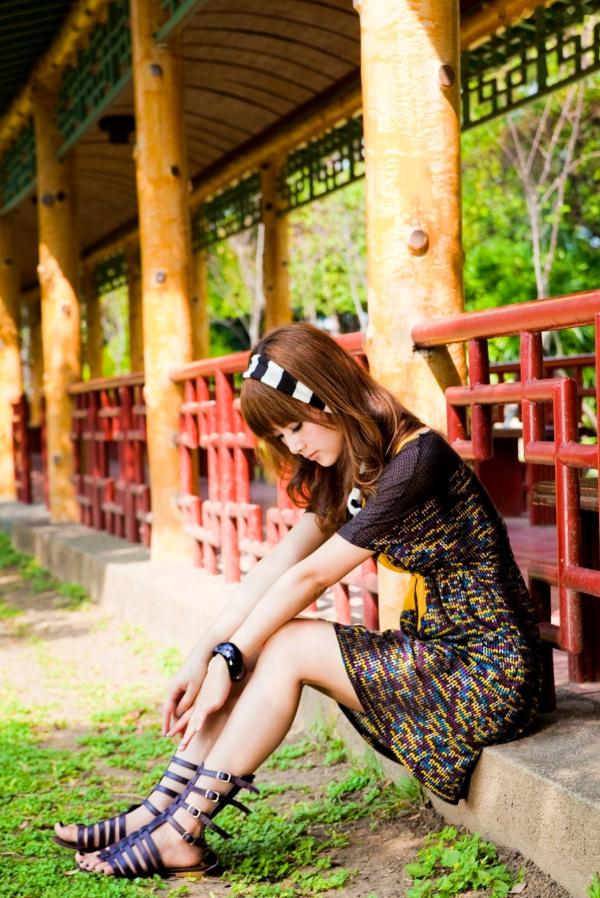    台湾正妹Mikako果子MM写真集，双溪公园士林官邸优雅外拍，百变气质女神甜美时尚私房照第37张图片