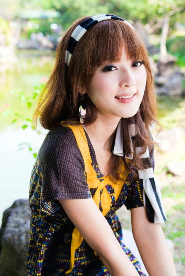    台湾正妹Mikako果子MM写真集，双溪公园士林官邸优雅外拍，百变气质女神甜美时尚私房照第69张图片